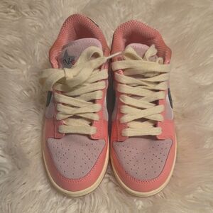 Nike Women's Coral and Cream Sneakers